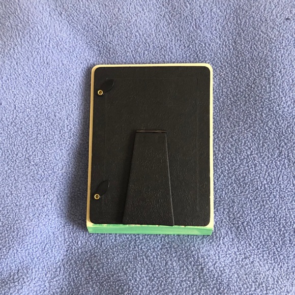Photo frame- kids decor - NWOT holds 3”x5” photo - Picture 2 of 3